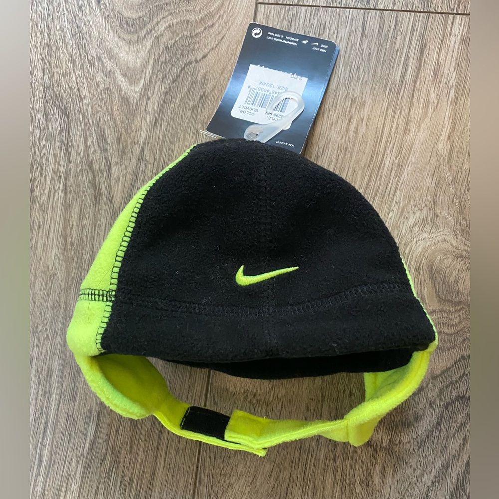 Brand new Nike Fleece Hat/Toque